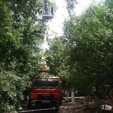 ул. Юности 4др 1 спил, обрезка